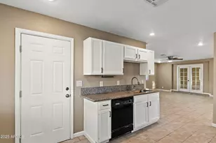 2041 W Hidalgo Ave, Phoenix, AZ 85041 - Photo 5