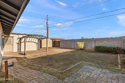 2041 W Hidalgo Avenue, Phoenix, AZ 85041 - Photo 21