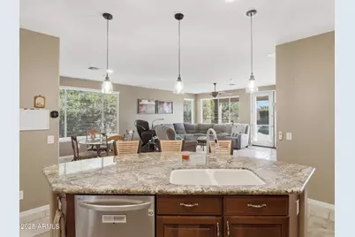 14469 W Edgemont Avenue, Goodyear, AZ 85395 - Photo 11