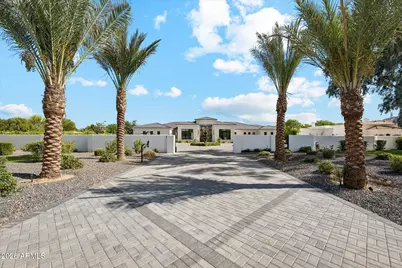 6927 E Doubletree Ranch Road, Paradise Valley, AZ 85253 - Photo 1