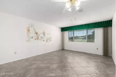 10319 W Twin Oaks Drive, Sun City, AZ 85351 - Photo 9