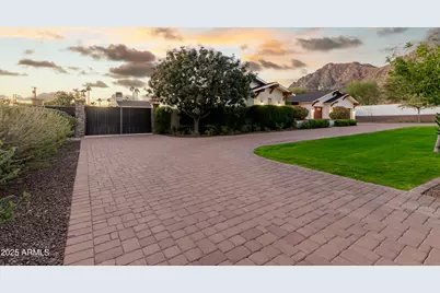 4442 N 59th Place, Phoenix, AZ 85018 - Photo 3