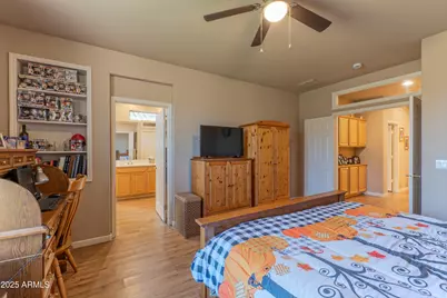 41019 N Iron Horse Way, Anthem, AZ 85086 - Photo 15