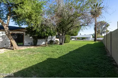 524 W Harmont Drive, Phoenix, AZ 85021 - Photo 5