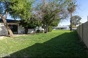 524 W Harmont Dr, Phoenix, AZ 85021 - Photo 5