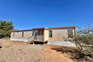 2564 N Calle Quinto, Huachuca City, AZ 85616 - Photo 1