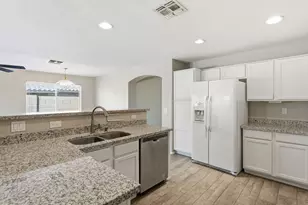 11135 E Catalina Ave, Mesa, AZ 85208 - Photo 15