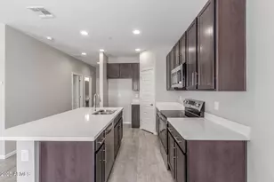 733 E Commonwealth Ave, Chandler, AZ 85225 - Photo 11