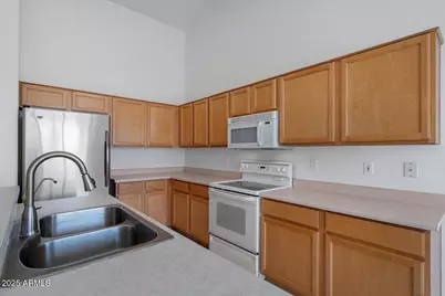 1563 E Robinson Way, Chandler, AZ 85225 - Photo 3