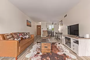 7625 E Camelback Rd, Scottsdale, AZ 85251 - Photo 11