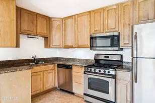 3919 N 19th St, Phoenix, AZ 85016 - Photo 13