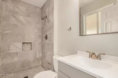3349 W Surrey Avenue, Phoenix, AZ 85029 - Photo 7