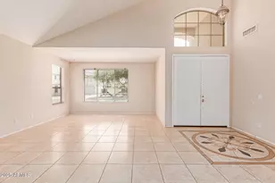 7418 South 25th Lane, Phoenix, AZ 85041 - Photo 9