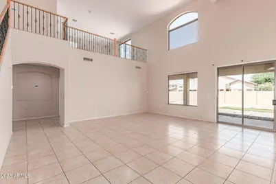 7418 S 25th Lane, Phoenix, AZ 85041 - Photo 13