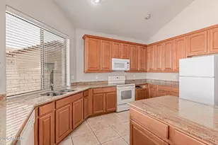 7418 South 25th Lane, Phoenix, AZ 85041 - Photo 15