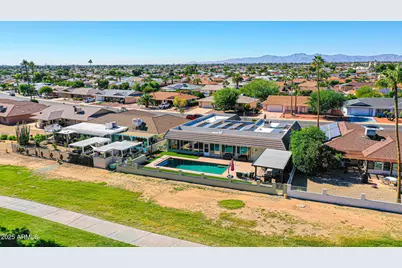 17427 N Lindgren Avenue, Sun City, AZ 85373 - Photo 63
