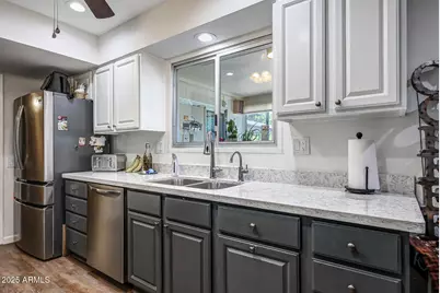 17427 N Lindgren Avenue, Sun City, AZ 85373 - Photo 37