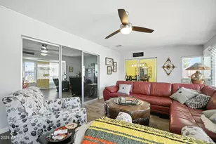 10002 W Deanne Dr, Sun City, AZ 85351 - Photo 9