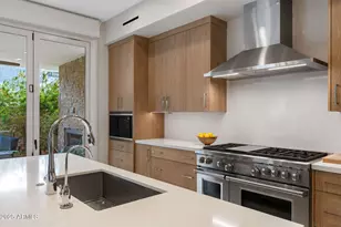 5577 E Stella Ln, Paradise Valley, AZ 85253 - Photo 13