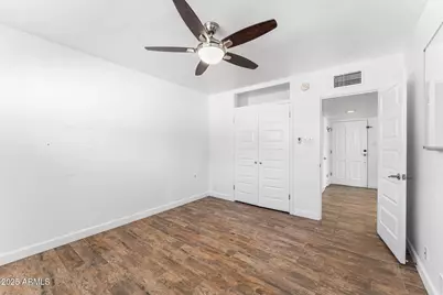 1334 W Sells Drive, Phoenix, AZ 85013 - Photo 13