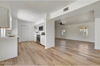 9711 W Indian Hills Drive, Sun City, AZ 85351 - Photo 15