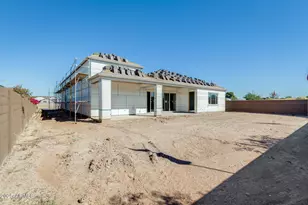 7379 W Lisbon Ln, Peoria, AZ 85381 - Photo 11