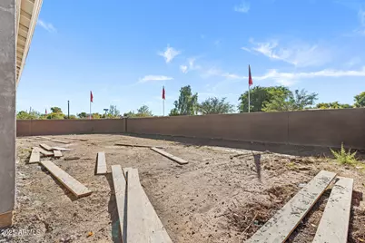 7379 W Lisbon Lane, Peoria, AZ 85381 - Photo 33