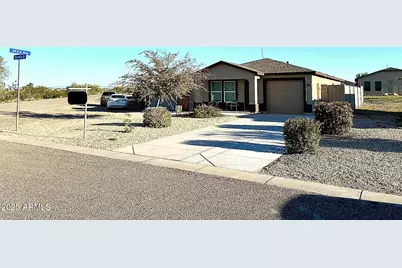 502 Brandeis Drive, Morristown, AZ 85342 - Photo 1