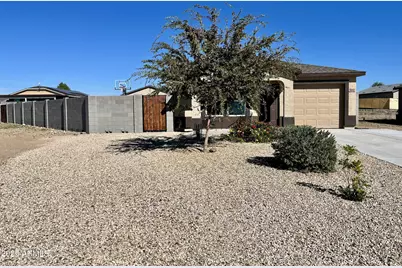 502 Brandeis Drive, Morristown, AZ 85342 - Photo 3