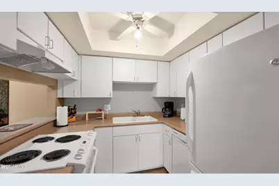 8649 E Royal Palm Road #225, Scottsdale, AZ 85258 - Photo 11