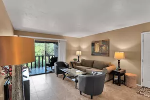 8649 E Royal Palm Rd, Scottsdale, AZ 85258 - Photo 9