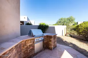 10894 E Hedgehog Pl, Scottsdale, AZ 85262 - Photo 25