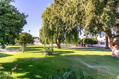 10754 W Cinnebar Avenue, Sun City, AZ 85351 - Photo 3