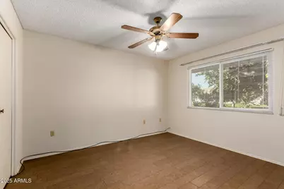 10754 W Cinnebar Avenue, Sun City, AZ 85351 - Photo 15