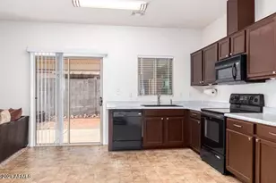 7022 W Mercer Ln, Peoria, AZ 85345 - Photo 7