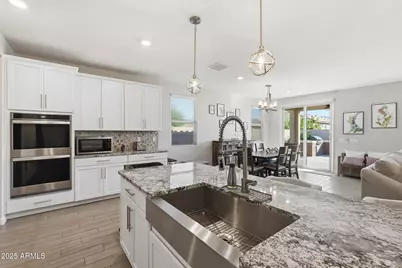 3351 W Dunbar Drive, Phoenix, AZ 85041 - Photo 9