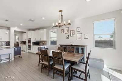 3351 W Dunbar Drive, Phoenix, AZ 85041 - Photo 13