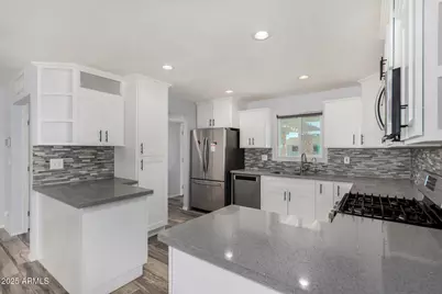 2340 E Sylvia Street, Phoenix, AZ 85022 - Photo 15