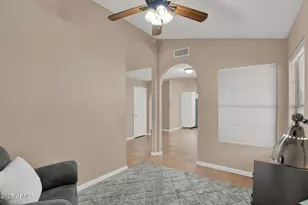 10405 N 65th Dr, Glendale, AZ 85302 - Photo 13