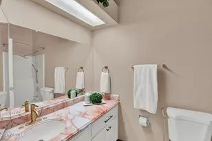 10405 N 65th Dr, Glendale, AZ 85302 - Photo 21