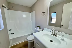 8401 N 67th Ave, Glendale, AZ 85302 - Photo 11