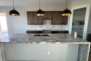 15728 W Montgomery Rd, Peoria, AZ 85383 - Photo 9