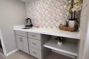 402 W Darrow St, Phoenix, AZ 85041 - Photo 23