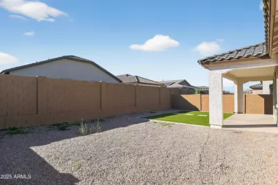 2555 W Sunland Avenue, Phoenix, AZ 85041 - Photo 29
