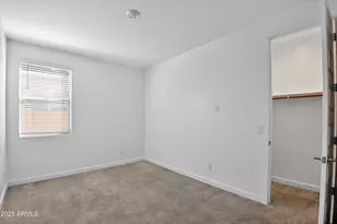 2555 W Sunland Ave, Phoenix, AZ 85041 - Photo 19