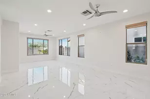 25426 N Hackberry Dr, Phoenix, AZ 85083 - Photo 9