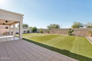 25426 N Hackberry Dr, Phoenix, AZ 85083 - Photo 43