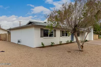 3933 W Cactus Wren Drive, Phoenix, AZ 85051 - Photo 9