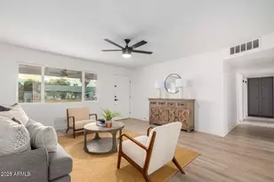 3933 W Cactus Wren Dr, Phoenix, AZ 85051 - Photo 11