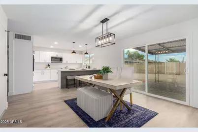 3933 W Cactus Wren Drive, Phoenix, AZ 85051 - Photo 7